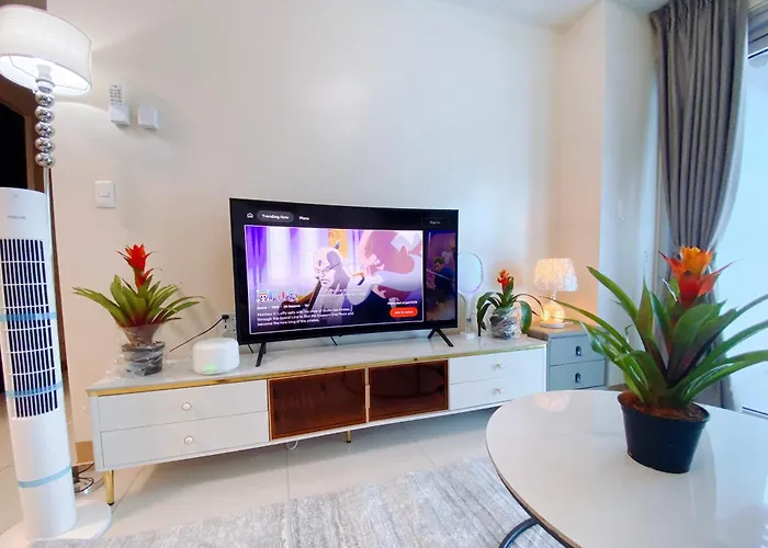 Spacious And Comfortable 3br, 2br, 1br Suitable Family Reunion Ii Seaview And Poolview Ii Next To Okada, Airport, Moa, Free Parking Apartment Manila