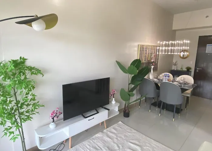 Apartment Spacious And Comfortable 3br, 2br, 1br Suitable Family Reunion Ii Seaview And Poolview Ii Next To Okada, Airport, Moa, Free Parking