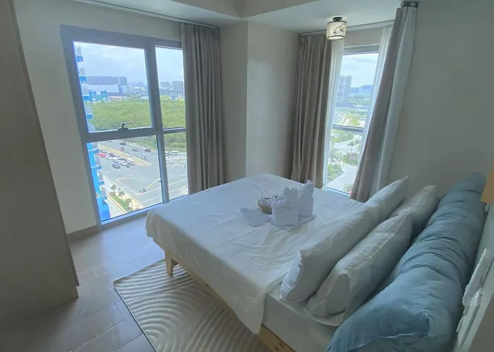 Spacious And Comfortable 3br, 2br, 1br Suitable Family Reunion Ii Seaview And Poolview Ii Next To Okada, Airport, Moa, Free Parking *