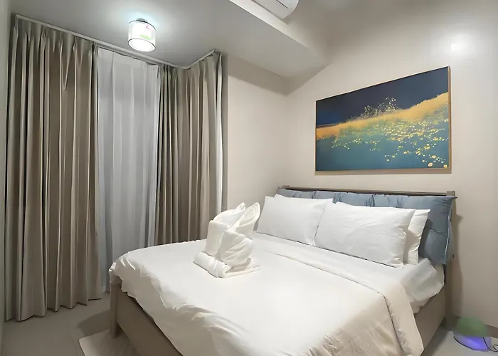 Spacious And Comfortable 3br, 2br, 1br Suitable Family Reunion Ii Seaview And Poolview Ii Next To Okada, Airport, Moa, Free Parking