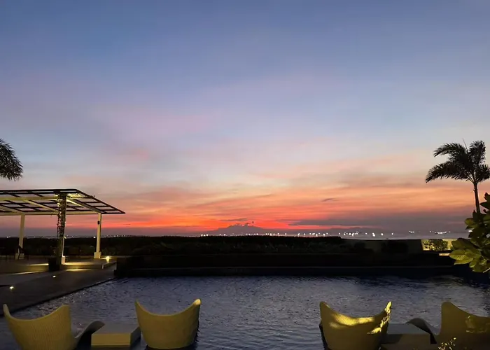 Spacious And Comfortable 3br, 2br, 1br Suitable Family Reunion Ii Seaview And Poolview Ii Next To Okada, Airport, Moa, Free Parking * Manila