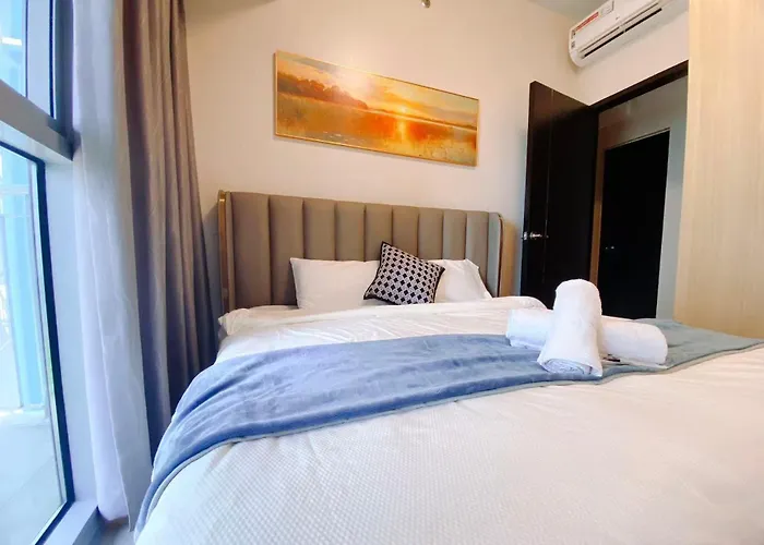 Apartment Spacious And Comfortable 3br, 2br, 1br Suitable Family Reunion Ii Seaview And Poolview Ii Next To Okada, Airport, Moa, Free Parking
