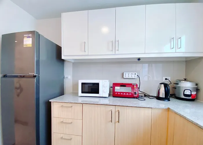 Spacious And Comfortable 3br, 2br, 1br Suitable Family Reunion Ii Seaview And Poolview Ii Next To Okada, Airport, Moa, Free Parking * Manila